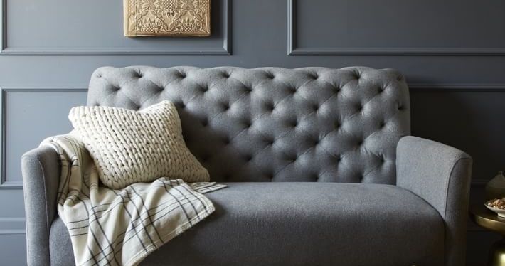 rooms with monochromatic&nbsp;molding.